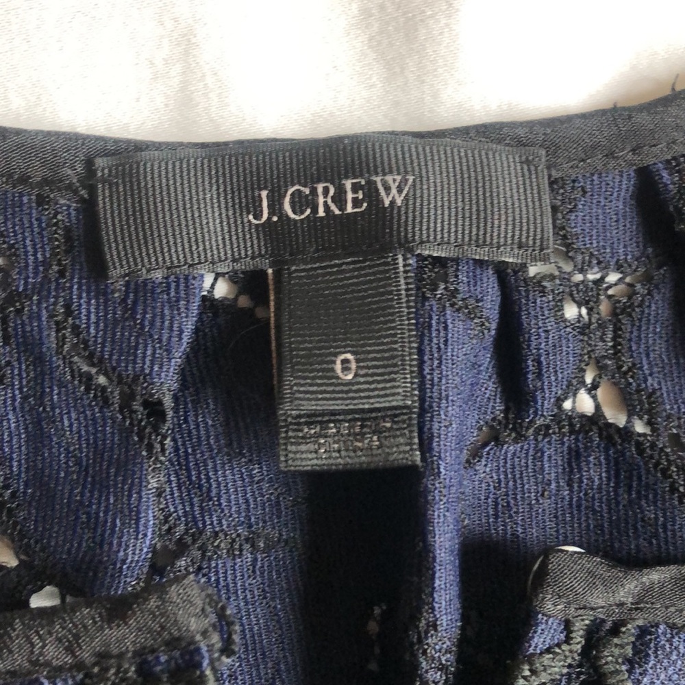 🌟 J.Crew Floral Lace Blouse, navy and black, size 0 - Picture 4 of 5